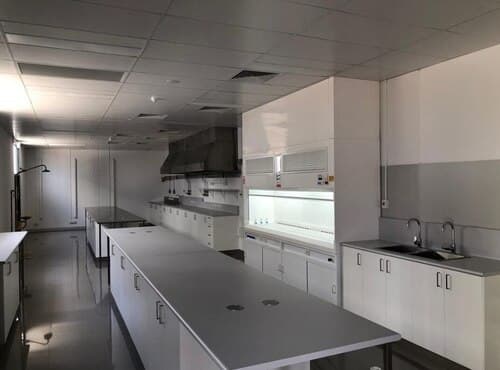 Особенности лабораторной мебели